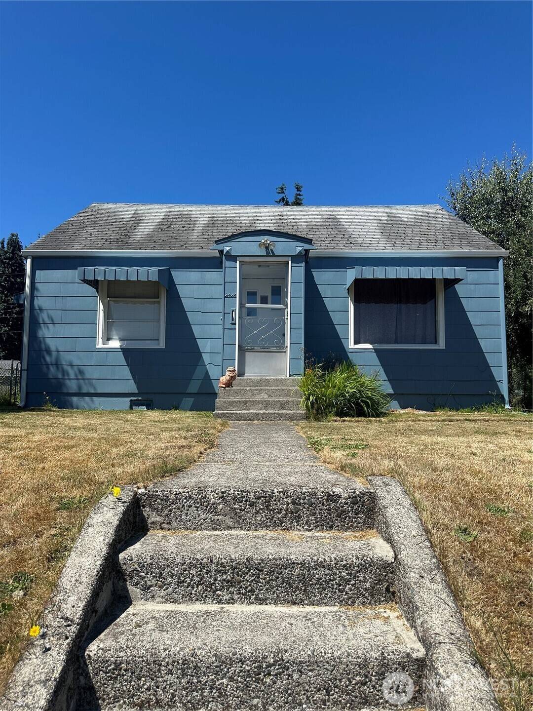 2426 Pine ST, Everett, WA 98201