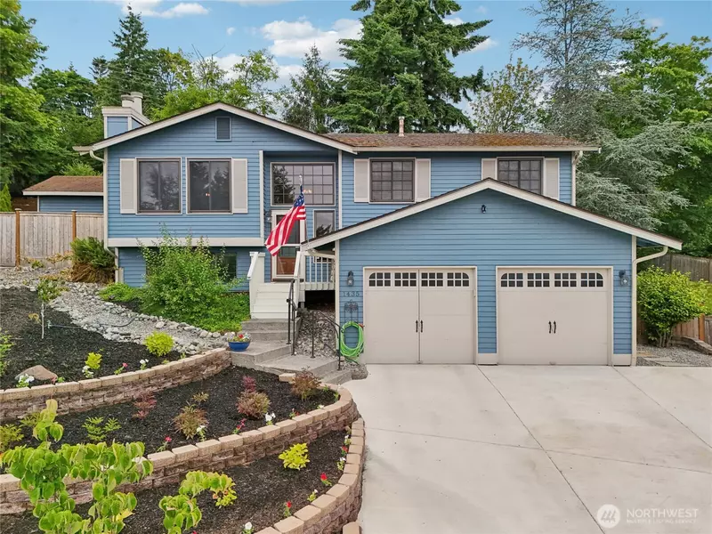 1435 S 263rd PL, Des Moines, WA 98198