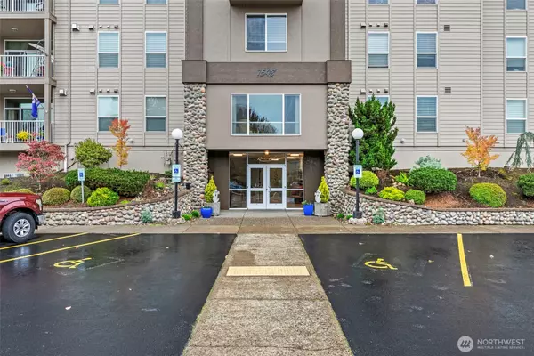 Longview, WA 98632,1548 RIver RD #102