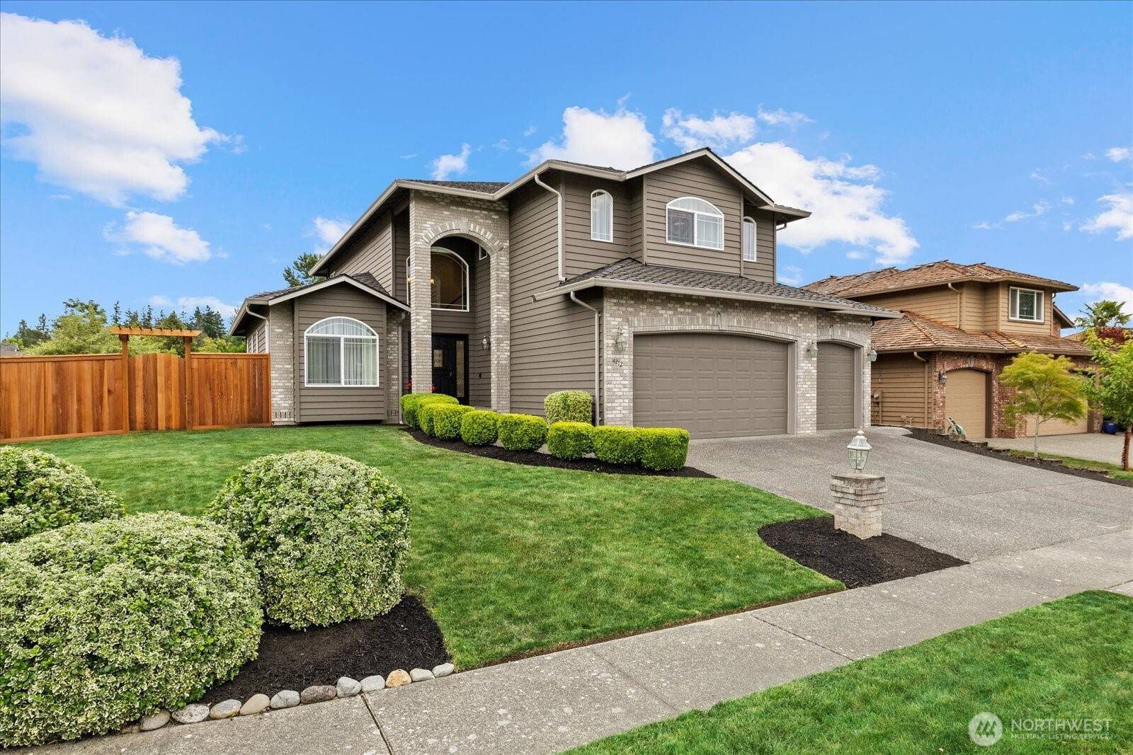 4212 145th PL SE, Snohomish, WA 98296