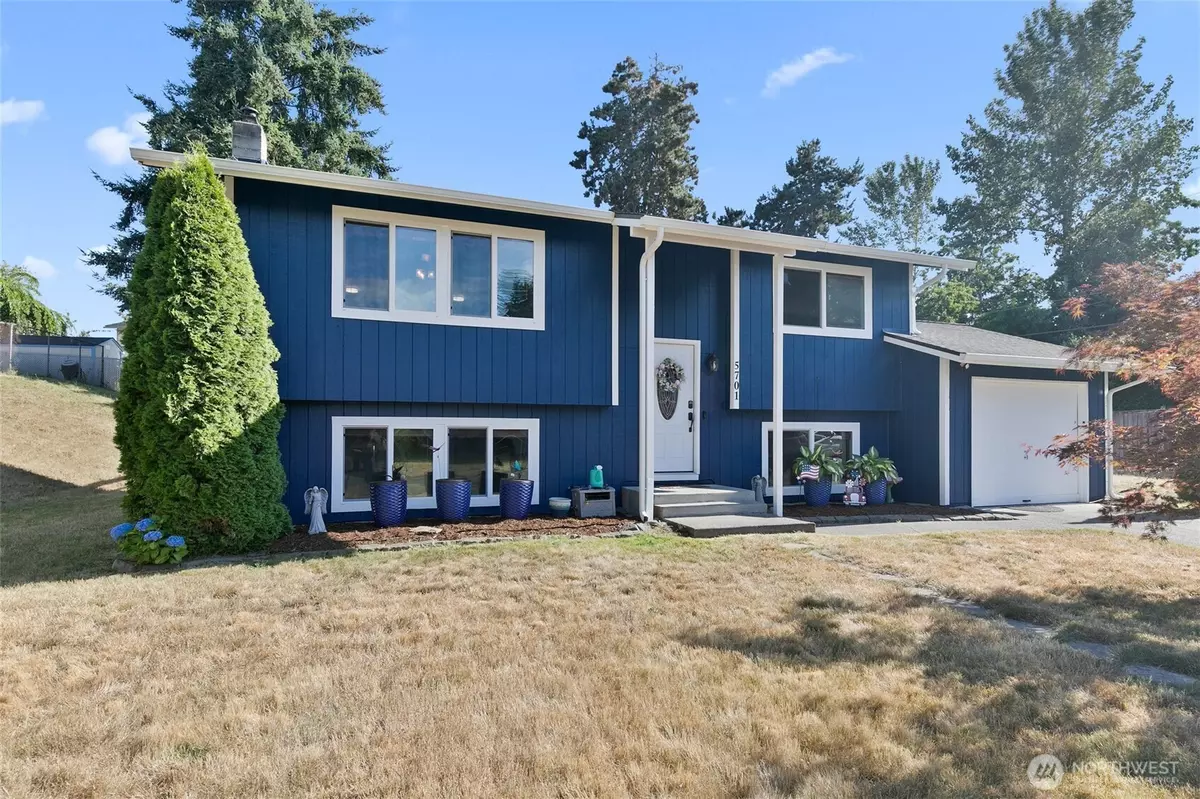 Lacey, WA 98503,5701 38th CT SE