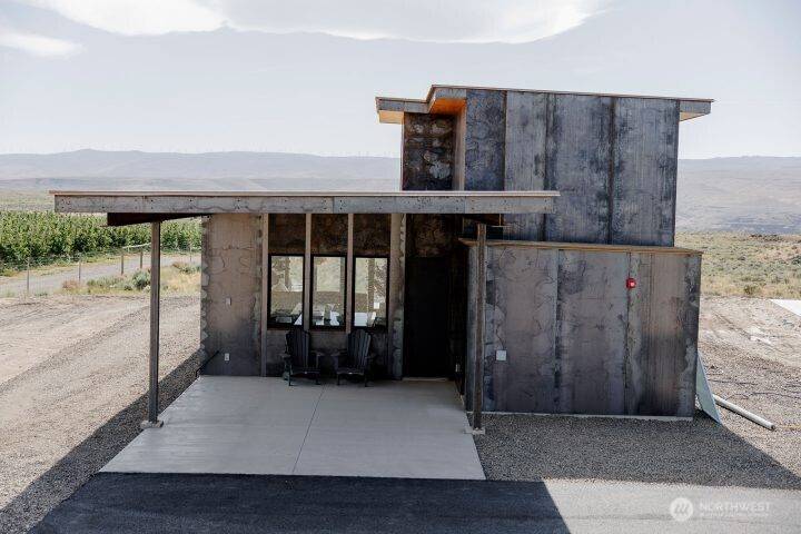 202 Rattlesnake Point RD NW, Quincy, WA 98848