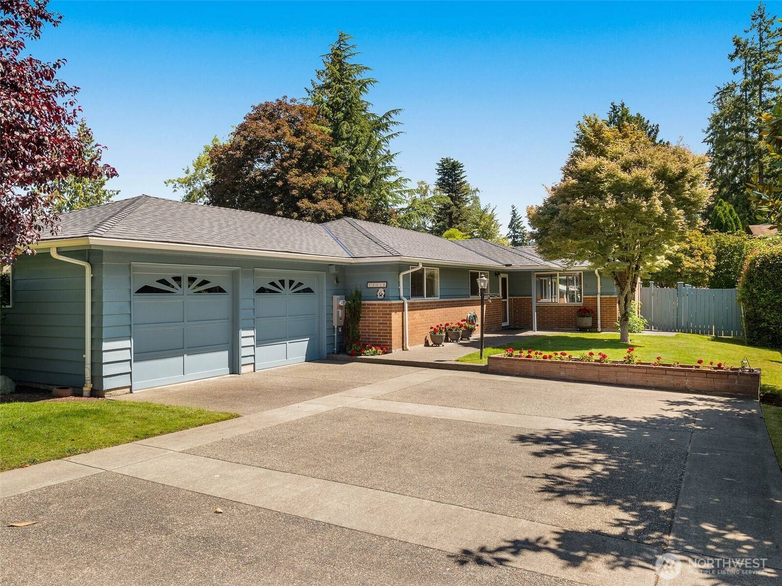 13316 15th AVE NE, Seattle, WA 98125