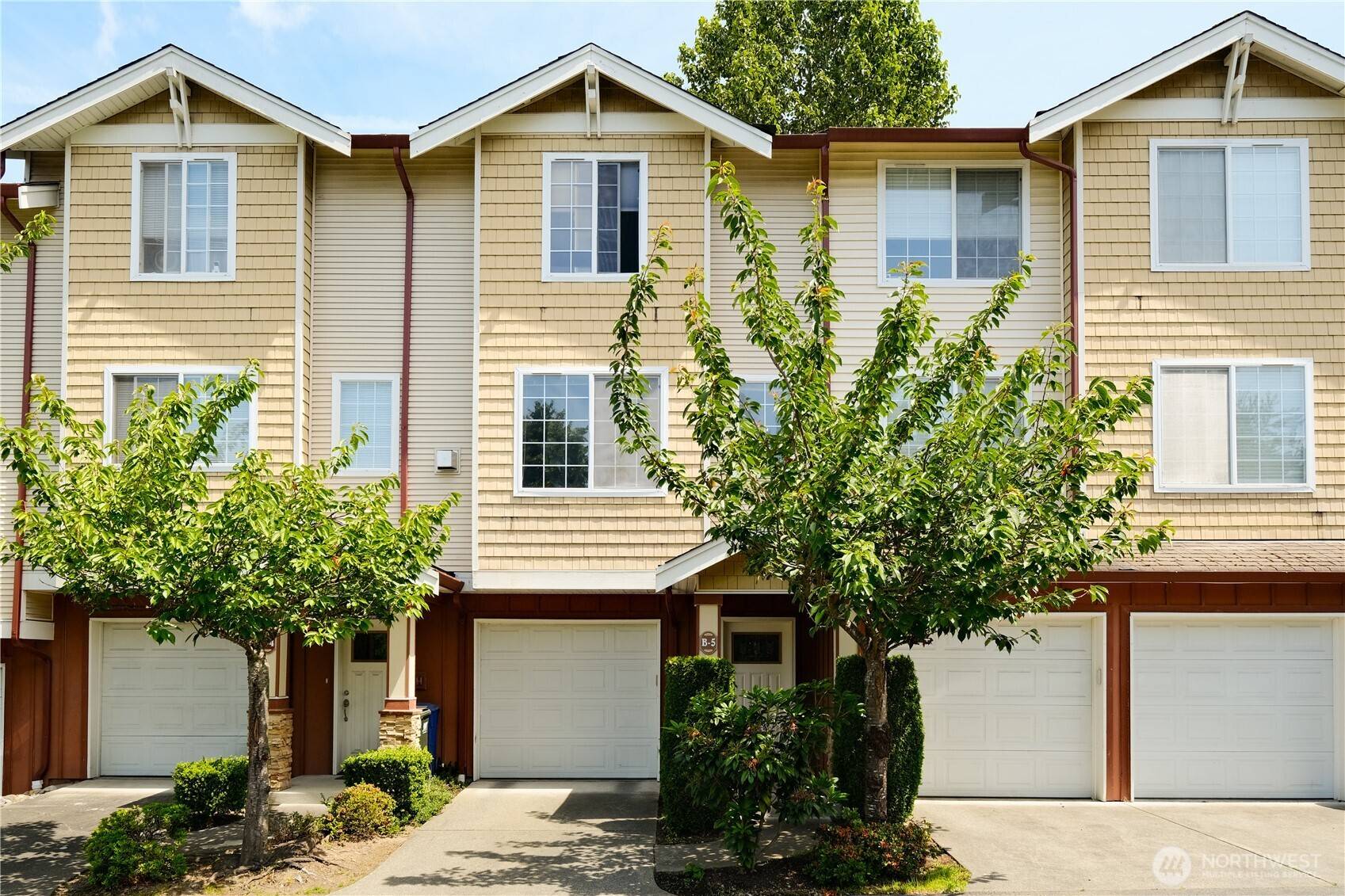 28710 S 34th AVE #B5, Auburn, WA 98001