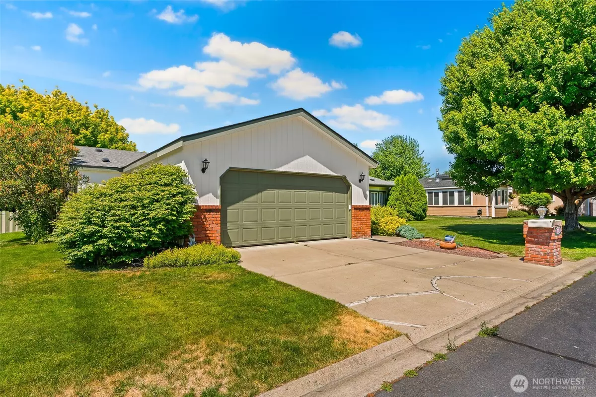 Ellensburg, WA 98926,1100 S Rosewood DR #111