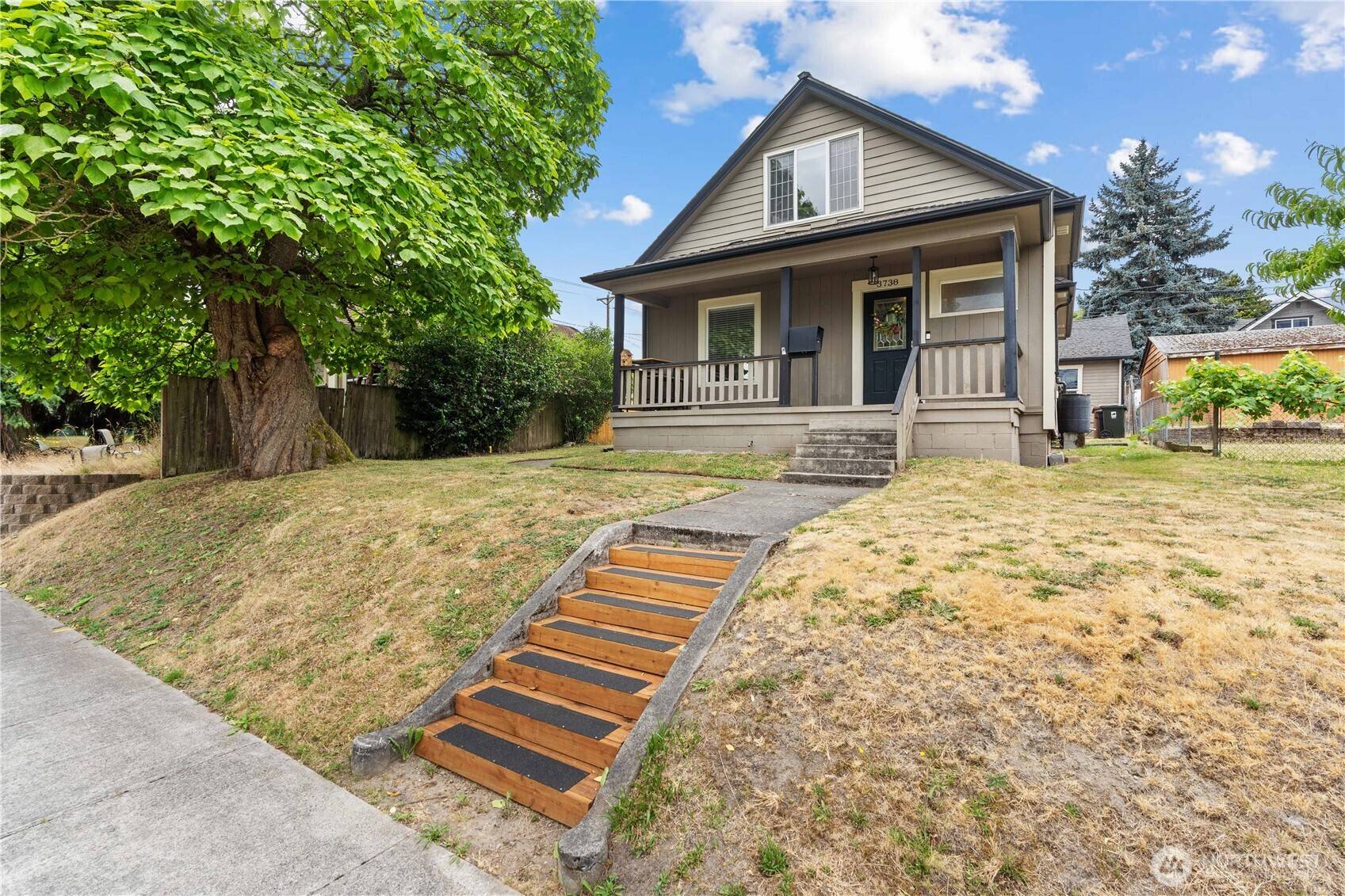 3738 E J ST, Tacoma, WA 98404