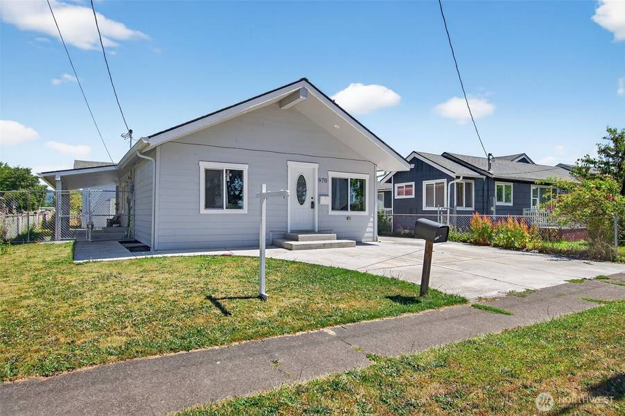970 9th AVE, Longview, WA 98632