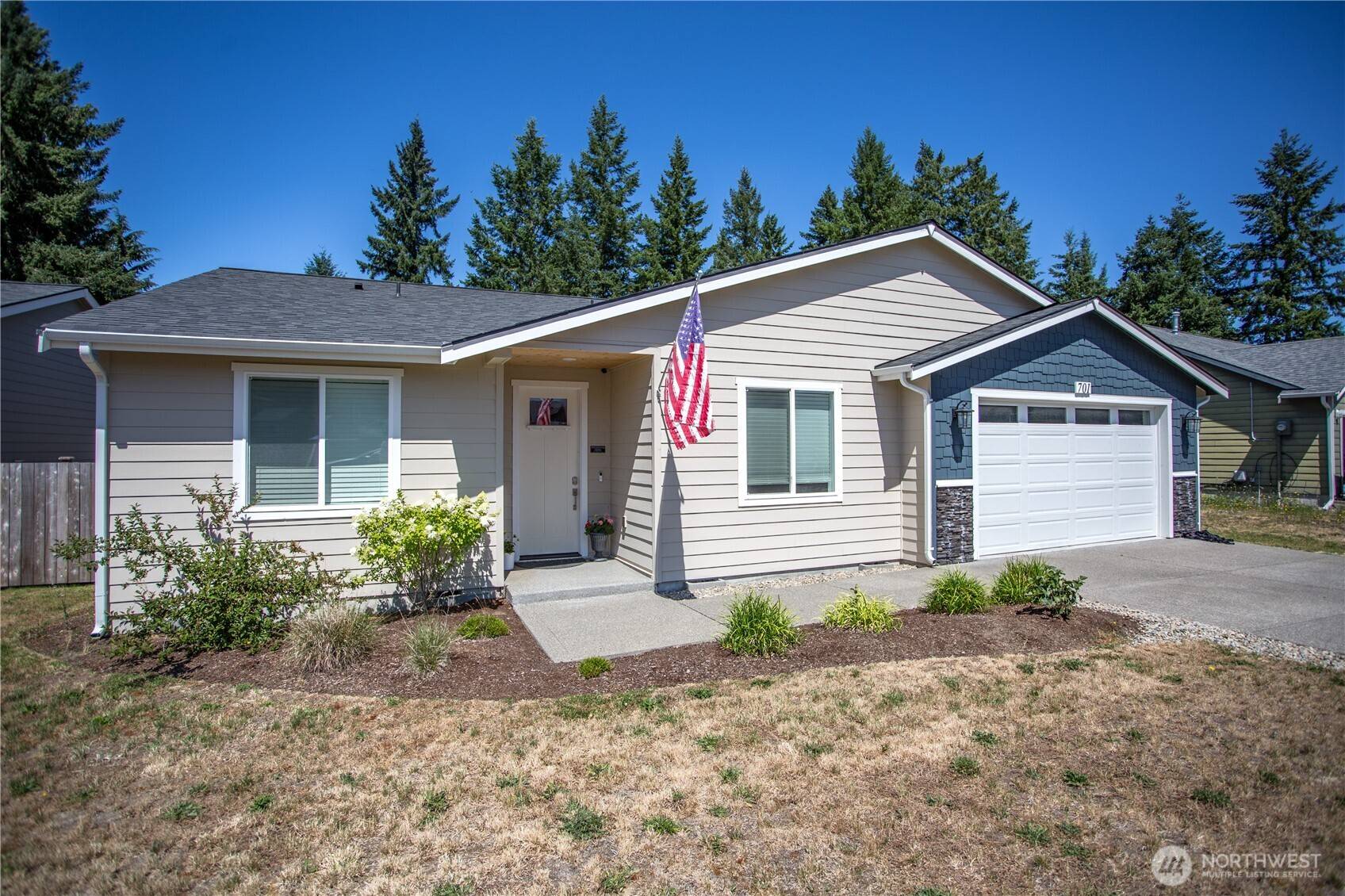 701 Myers ST SE, Rainier, WA 98576