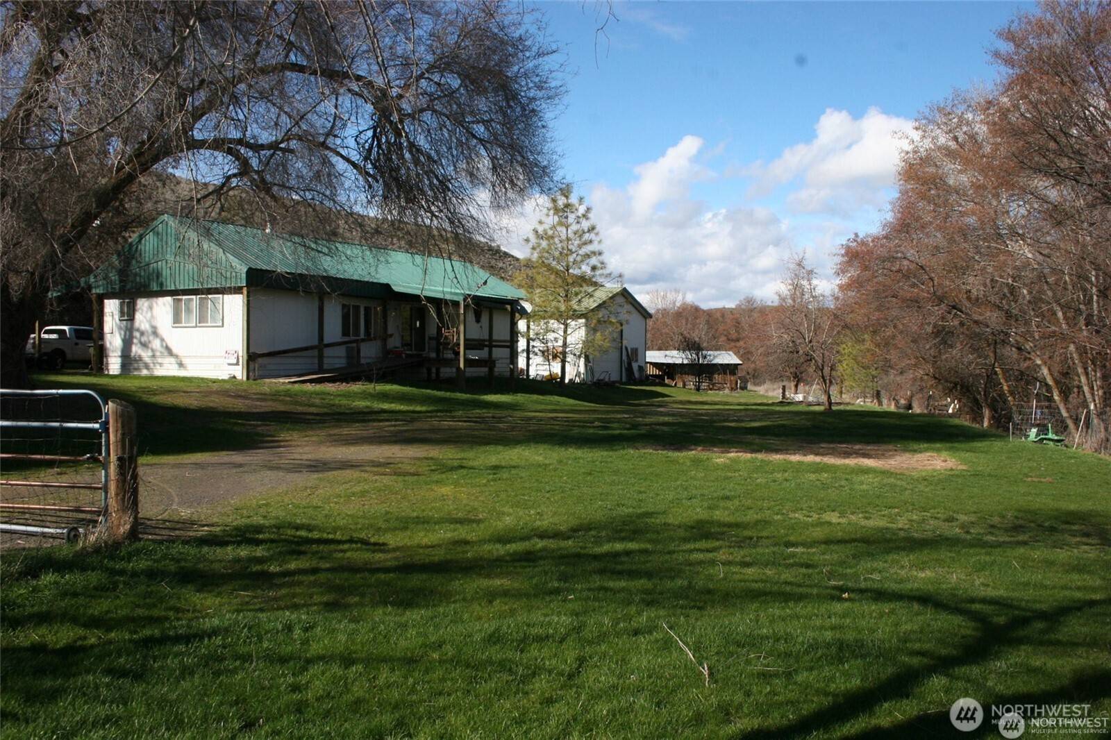 1411 Kellogg Hallow Road, Dayton, WA 99328