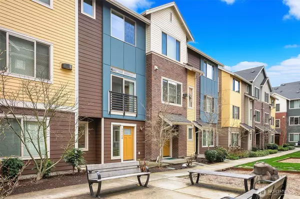 15768 NE 14th Ter, Bellevue, WA 98008