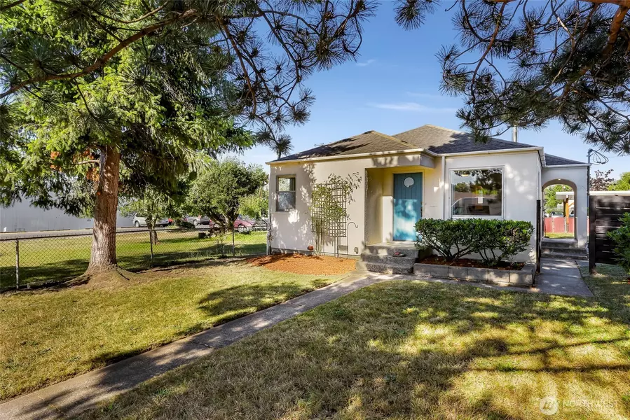 2305 Queen ST, Bellingham, WA 98229