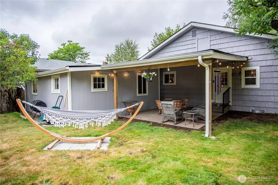 606 State ST, Centralia, WA 98531