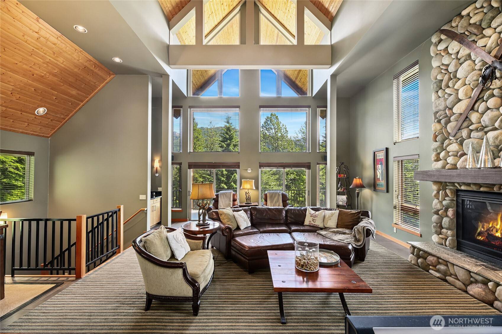 220 Kearny DR, Snoqualmie Pass, WA 98068