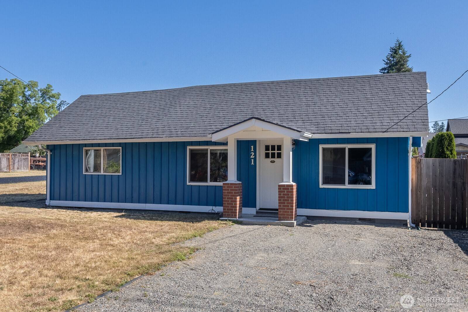 121 Cedar ST W, Roy, WA 98580