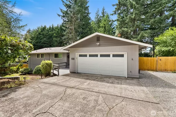3527 Cain RD SE, Olympia, WA 98501
