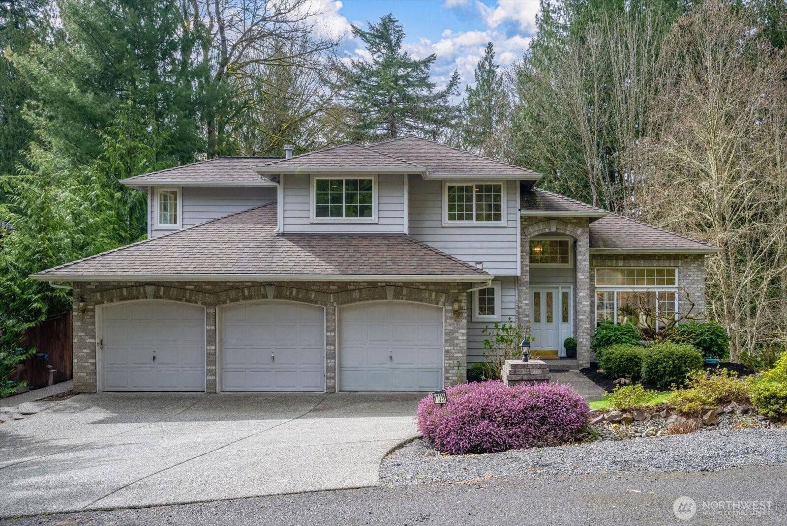17331 213th AVE NE #6, Woodinville, WA 98077