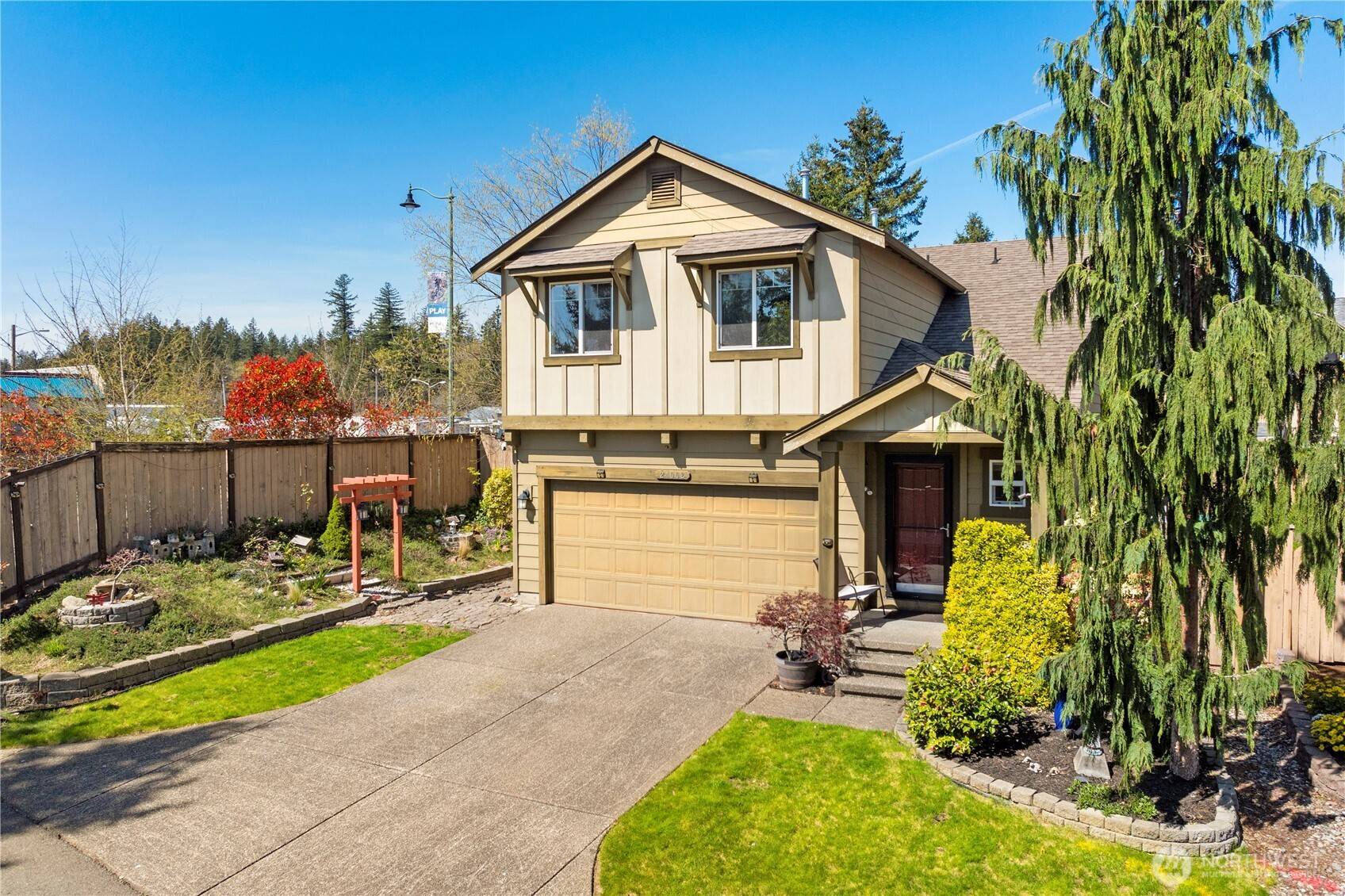 24002 SE 262nd ST, Maple Valley, WA 98038