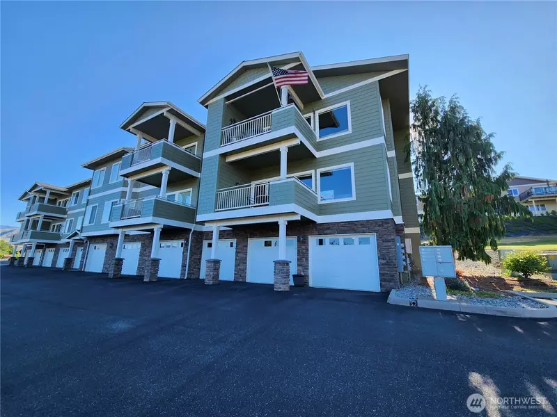 1601 Maiden LN #B104, Wenatchee, WA 98801