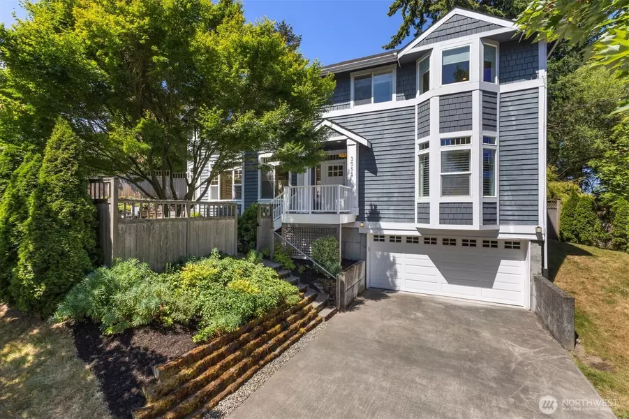 3055 49th AVE SW, Seattle, WA 98116