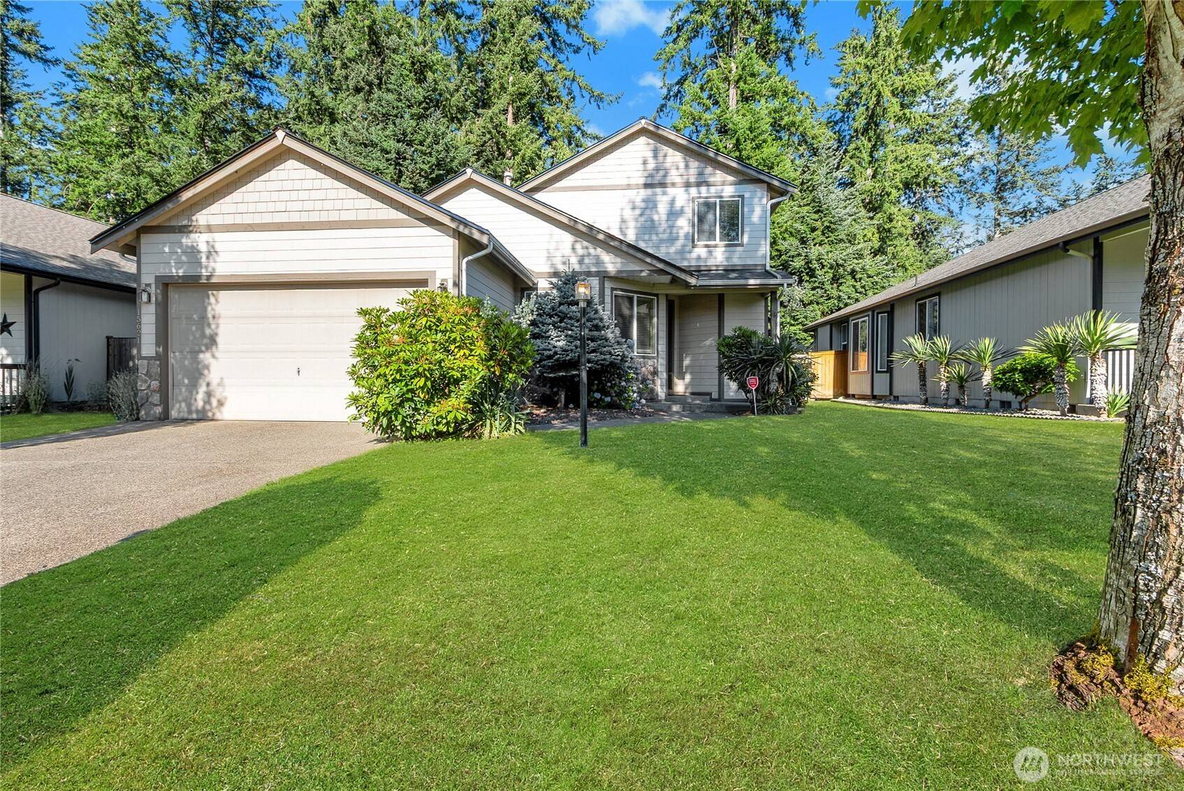 15621 8th Ave Ct E, Tacoma, WA 98445