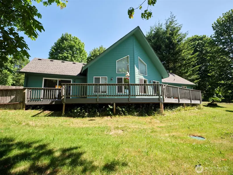 185 Coronet DR, Ariel, WA 98603