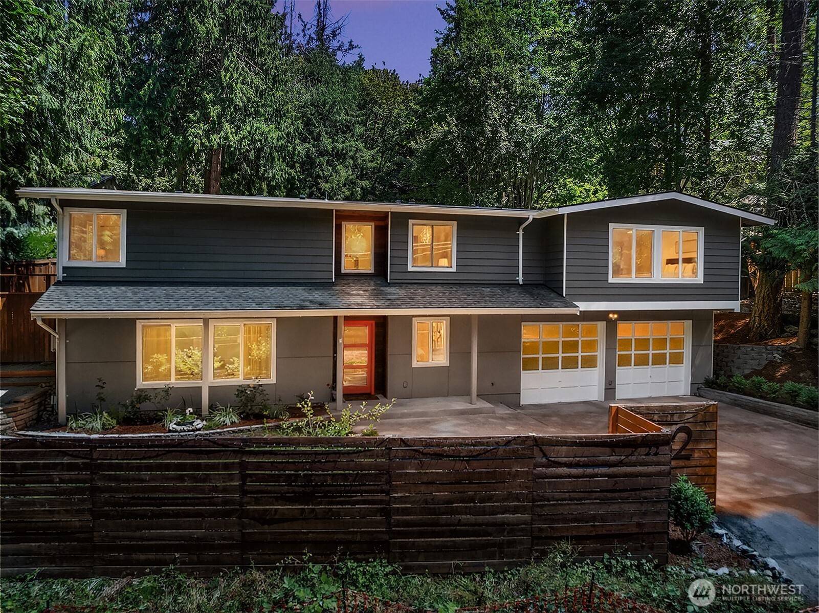 22 Louis Thompson RD SE, Sammamish, WA 98074