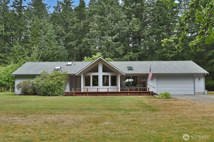 464 Stillmeadow RD, Coupeville, WA 98239