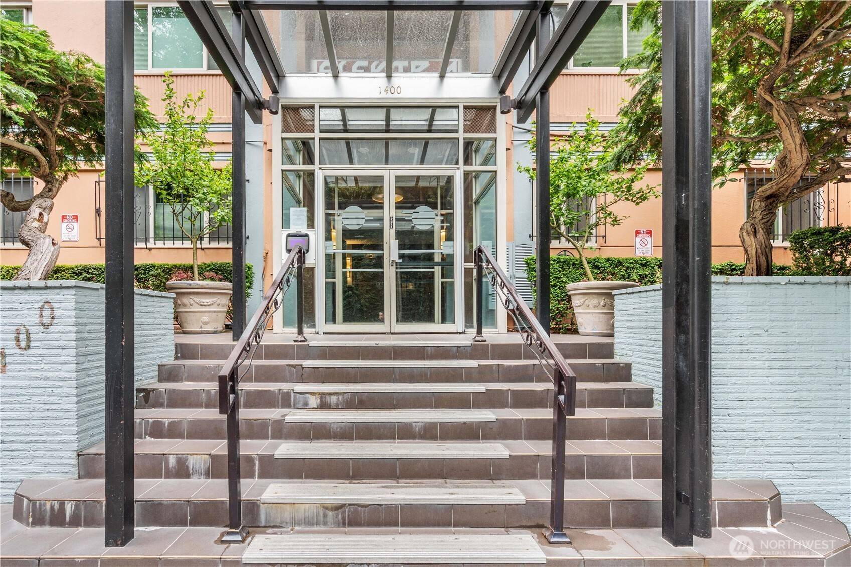 1400 Hubbell PL #909, Seattle, WA 98101