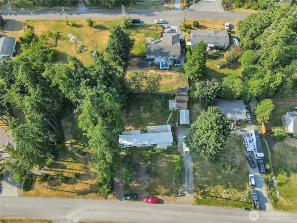 Camano Island, WA 98282,864 Saratoga WAY