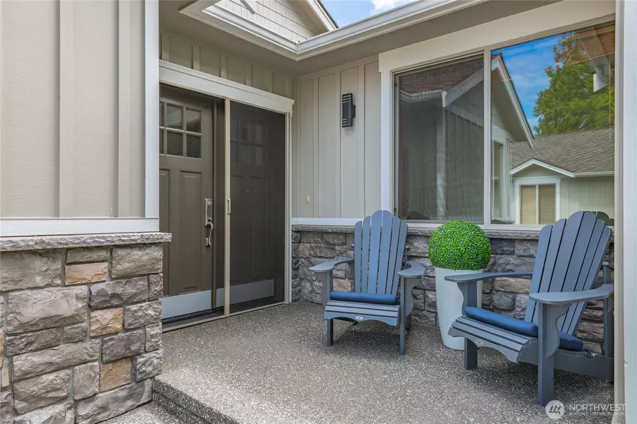 9002 Gleneagle DR, Blaine, WA 98230