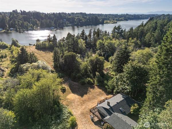 5415 Johnson Point RD NE, Olympia, WA 98516