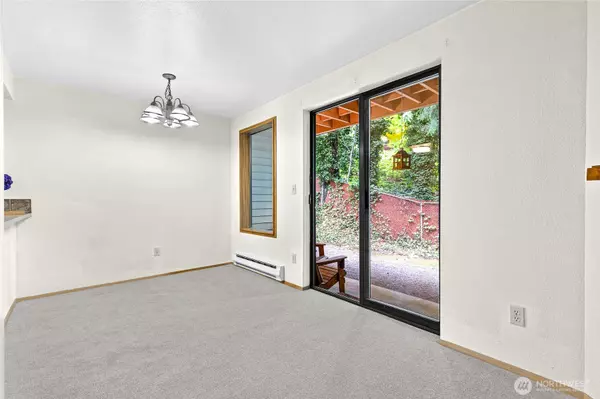 Renton, WA 98058,17521 118th AVE SE #A-4