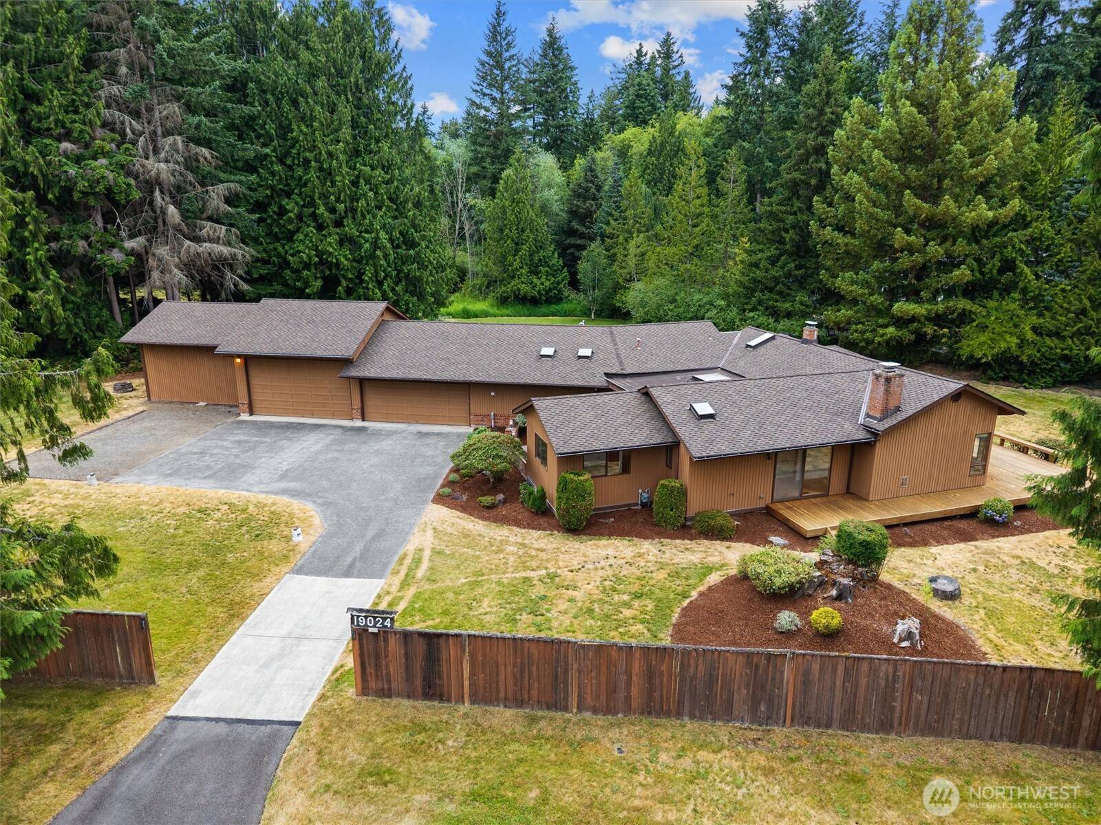 19024 NE 155th ST, Woodinville, WA 98072