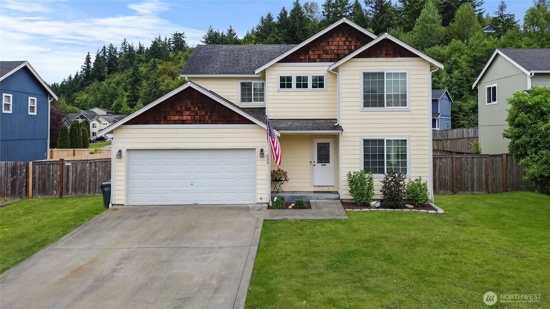 235 Easton AVE W, Eatonville, WA 98328