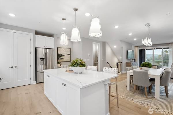 12207 137th PL NE #2602, Redmond, WA 98052