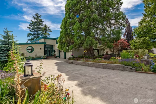 Blaine, WA 98230,5727 Nakat WAY