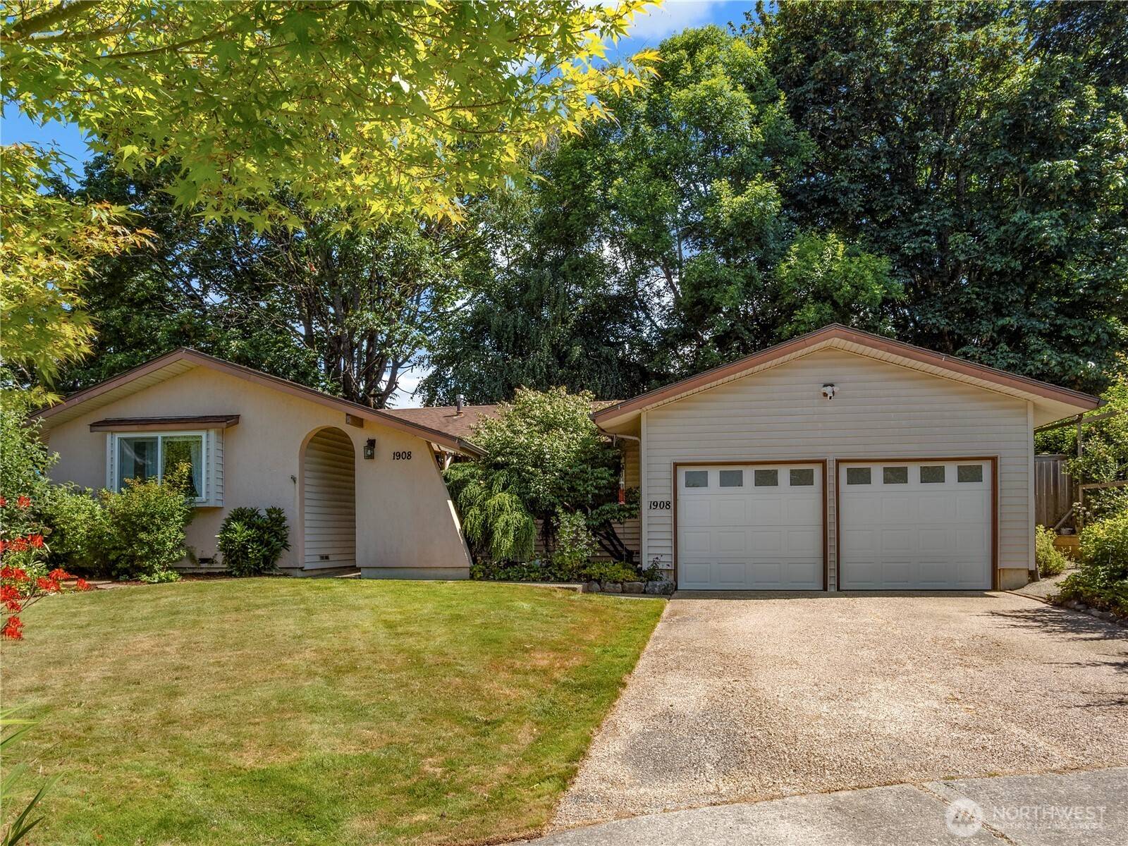 1908 SE 21st PL, Renton, WA 98055