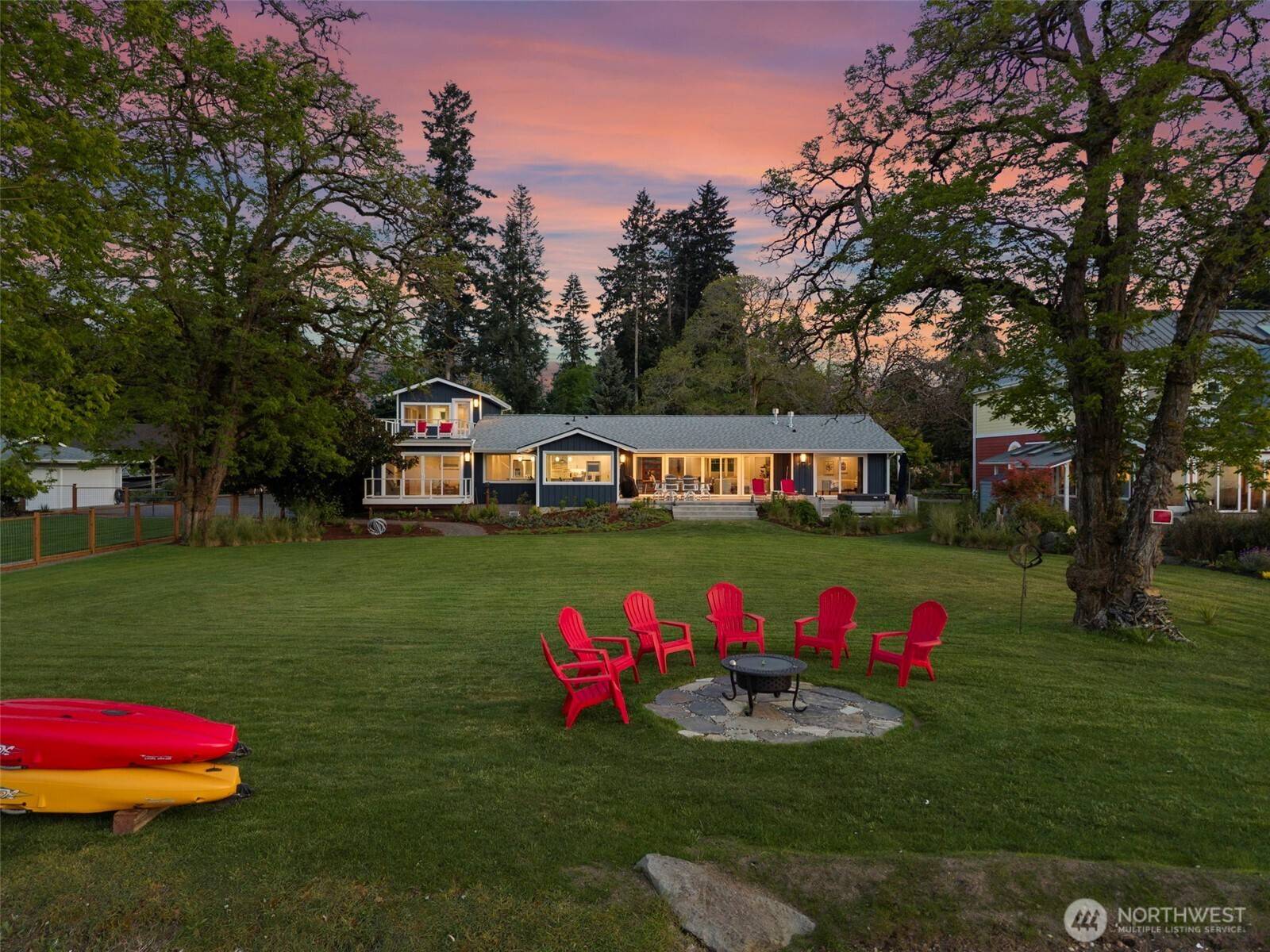 4354 Dyes Inlet RD NW, Bremerton, WA 98312