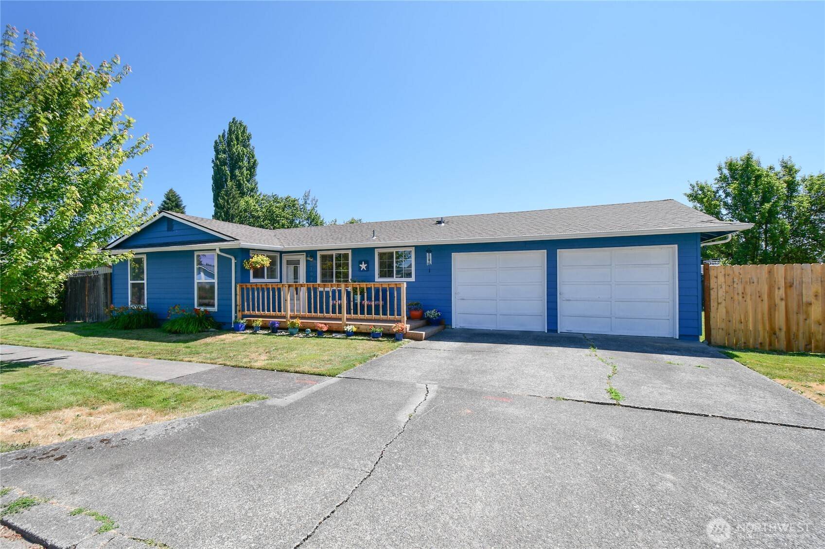 2102 35th AVE, Longview, WA 98632