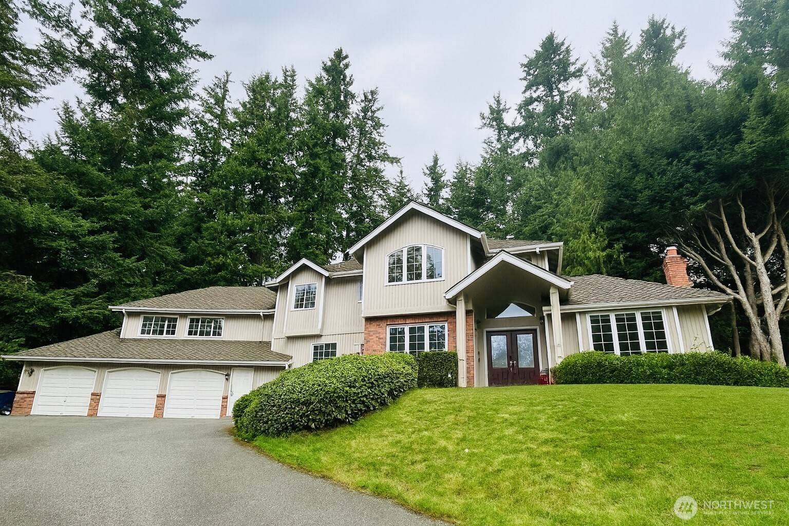 23808 SE 44th CT, Sammamish, WA 98029