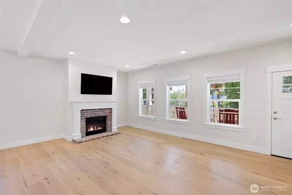 Allyn, WA 98524,71 E Sullivan ST