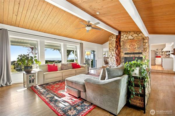 1970 State Route 105, Aberdeen, WA 98520