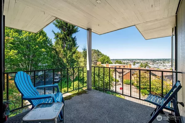 Seattle, WA 98199,3661 24th PL W #401