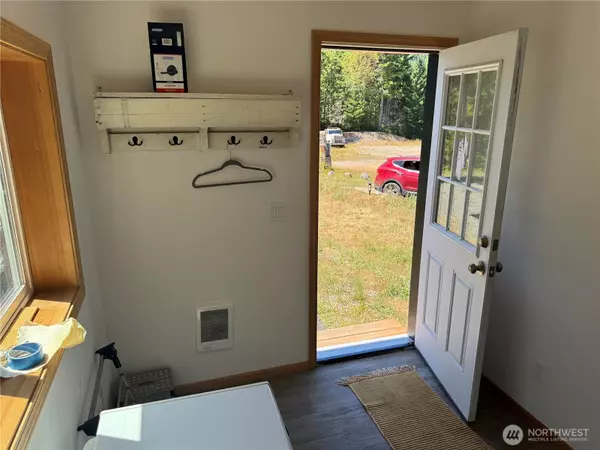 Brinnon, WA 98320,111 W wildwood LN