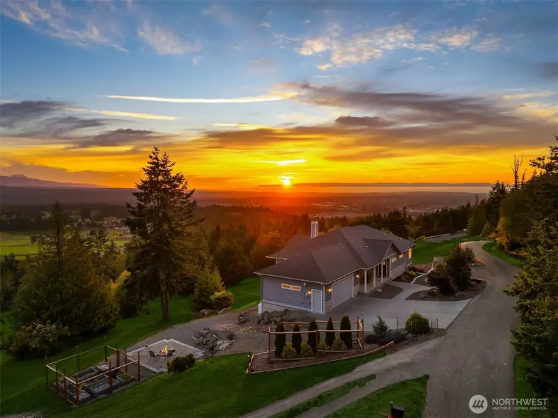 52 Carriage DR, Sequim, WA 98382