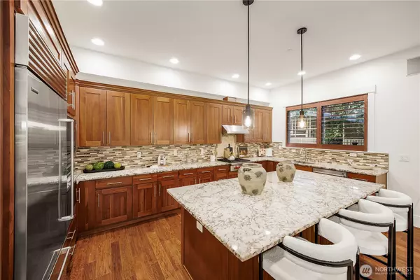 Bellevue, WA 98007,14424 SE 17TH ST