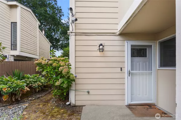 Auburn, WA 98002,1901 M ST NE #2005