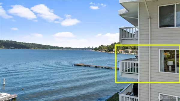 Renton, WA 98056,5021 Ripley LN N #204