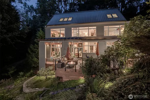 Mercer Island, WA 98040,7236 Holly Hill DR