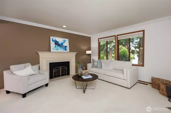 Kirkland, WA 98033,11423 NE 104th ST